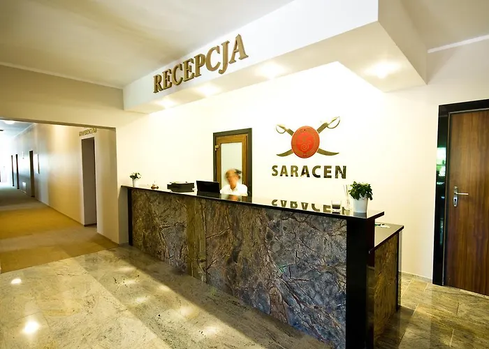 Saracen Hotel *